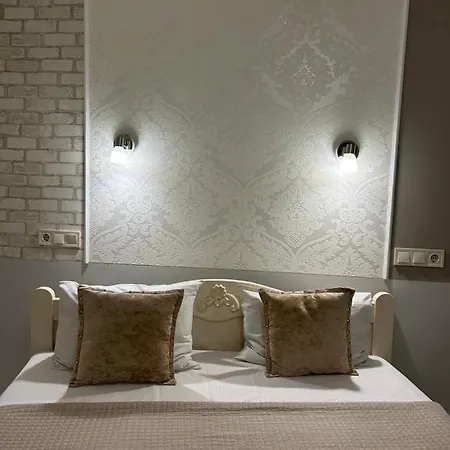 Budget Family Hotel *