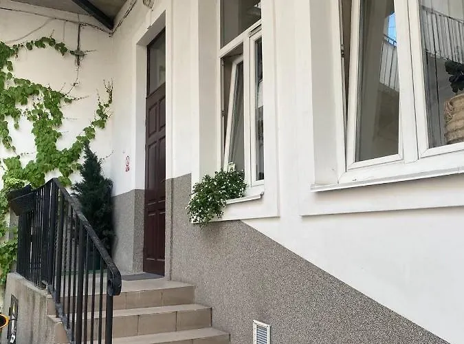 Budget Family Hotel *