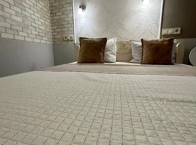 Budget Family Hotel *