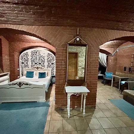 Budget Family * Leópolis